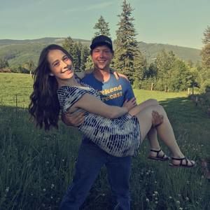 Meet your Posher, Abby